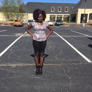 Meet your Posher, Noelle